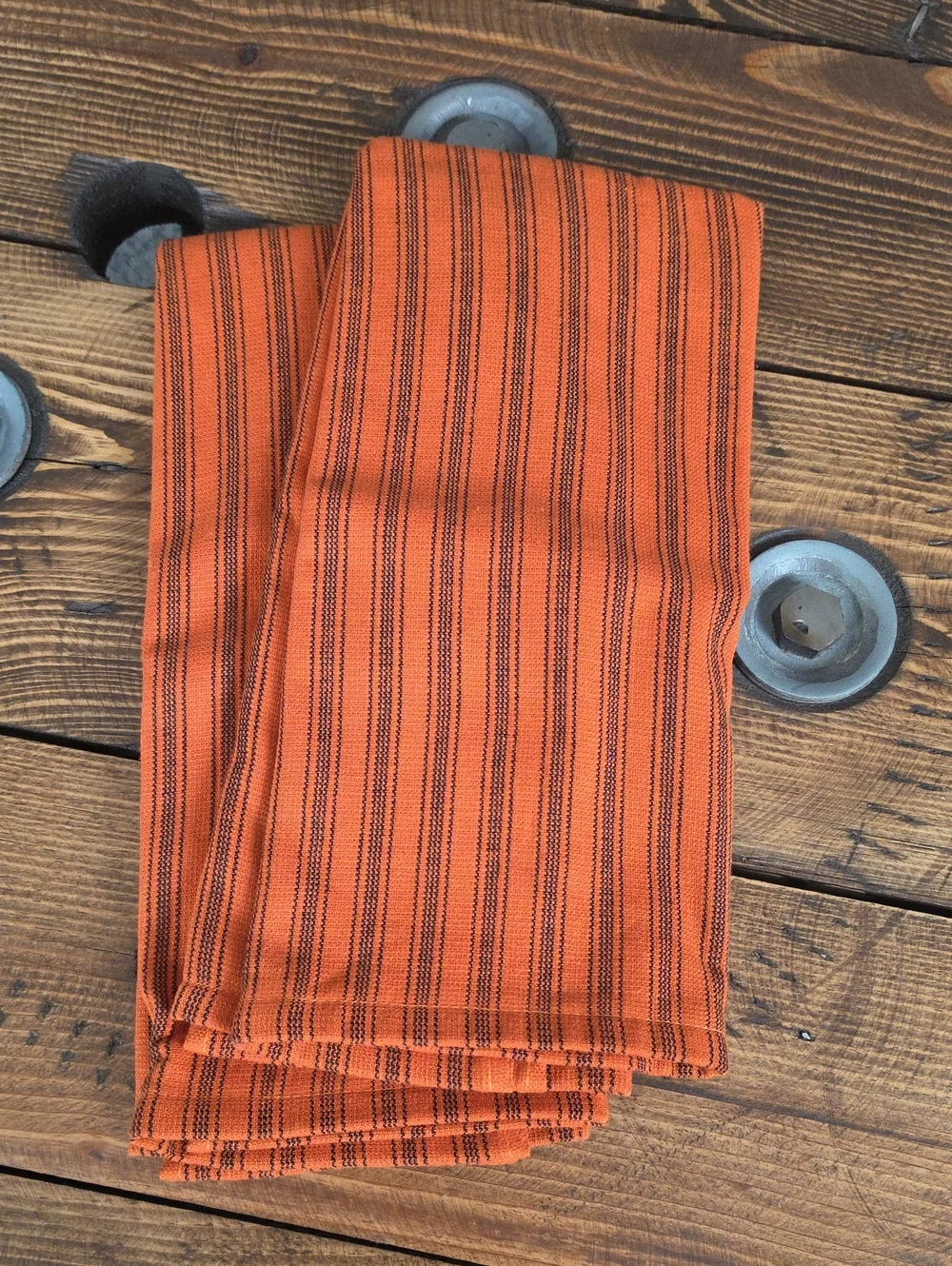 2  Hand Towels
